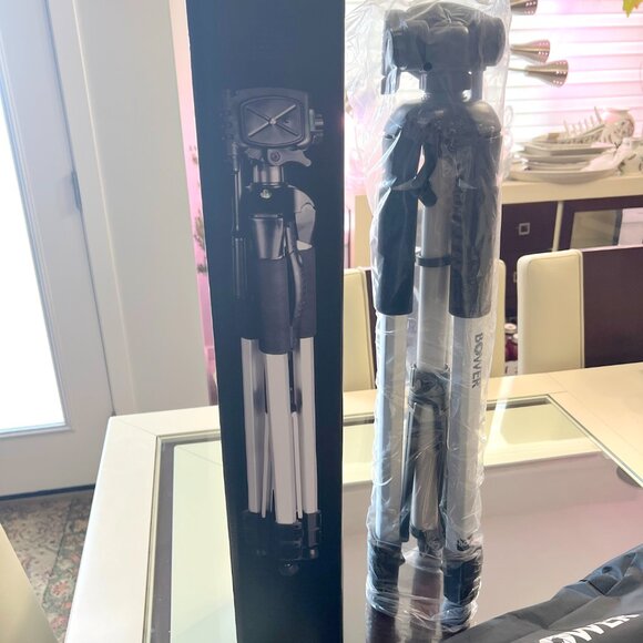 Bower Heavy Duty Camera/Camcorder Tri-Pod! - Picture 2 of 10